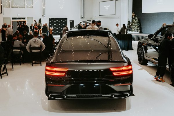 Le Billard Convertible en Table à Manger, le Secret Chic de Votre Salon