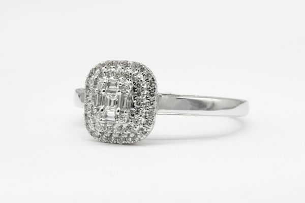 Top 10 bagues en diamant pour femmes : élégance sur mesure